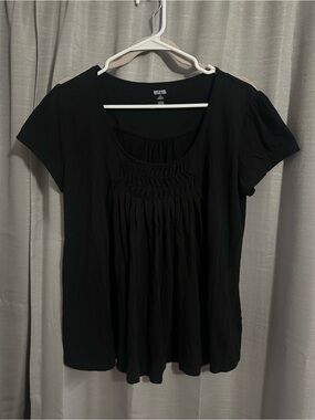 Michael Kors Black Short Sleeve Scoop Neck Pintuck Top